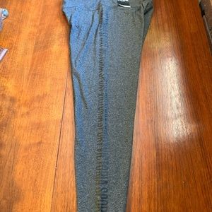 Victoria’s Secret Sport leggings